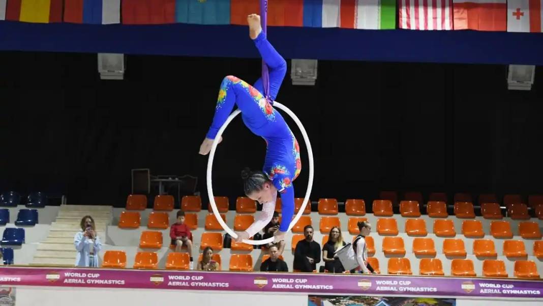 Kemer’de Hava Jimnastiği Dünya Kupası Başladı: 14 Ülkeden 200 Sporcu Katılıyor 2